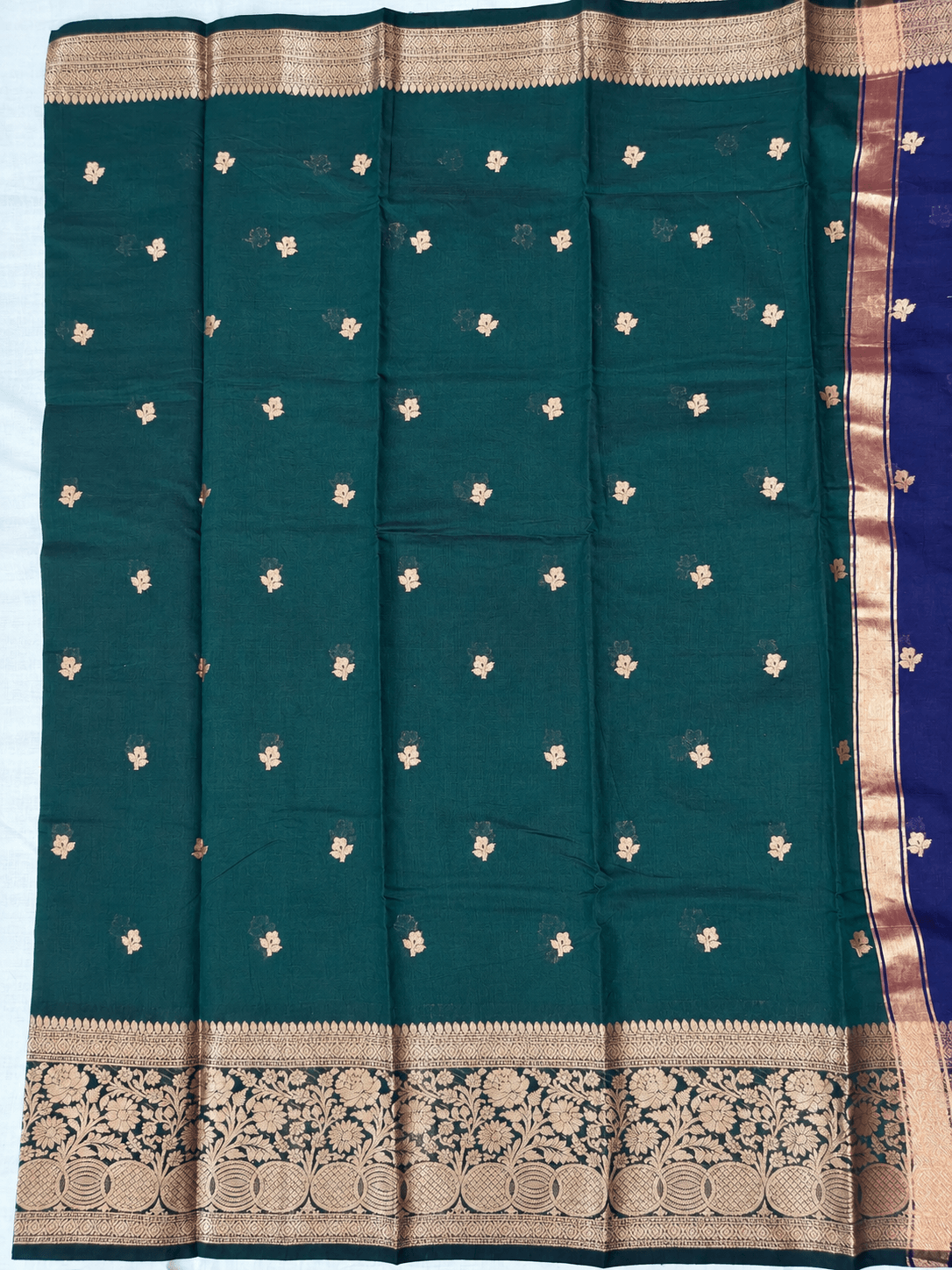 Banaras Cotton Saree, Body