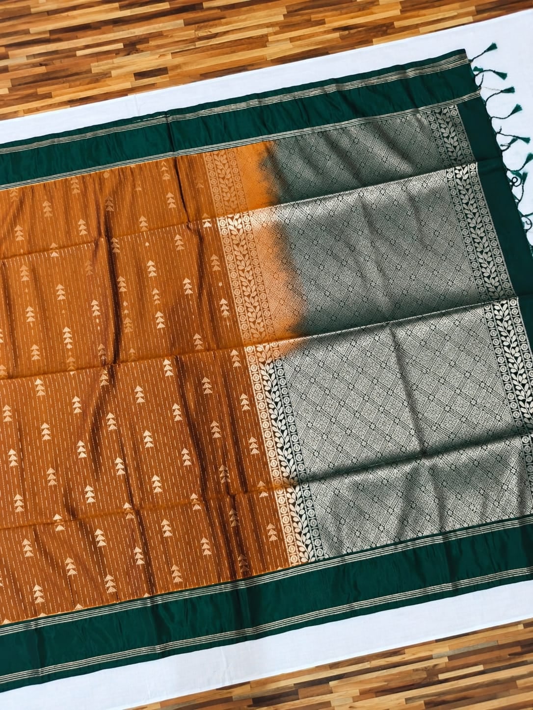 Vairaoosi Soft Silk Saree