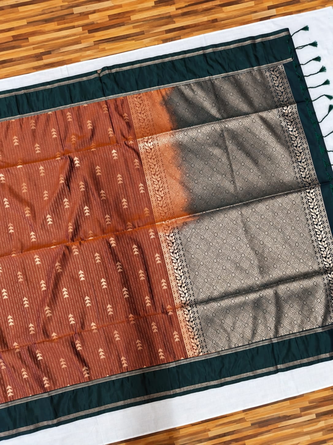 Vairaoosi Soft Silk Saree