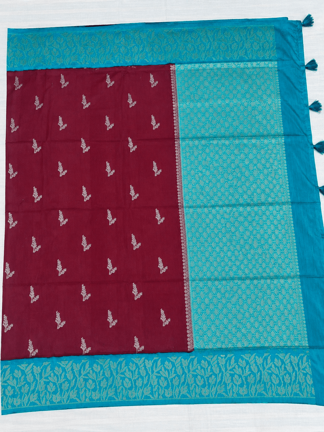 Tussar Linen Saree, Body