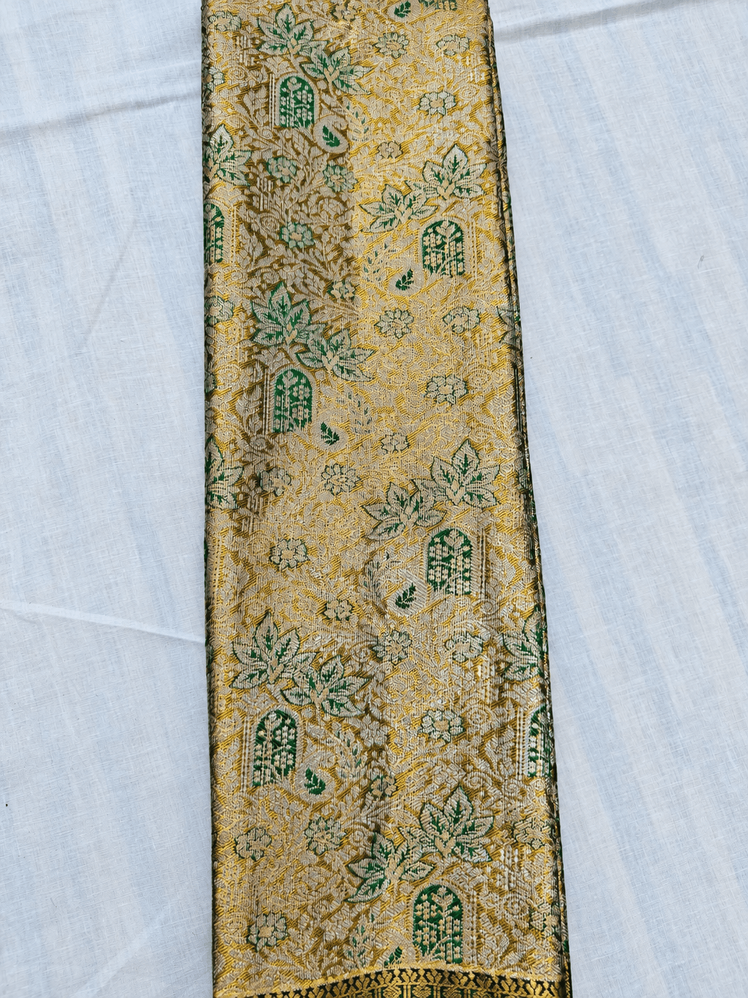 Silk Saree, Body