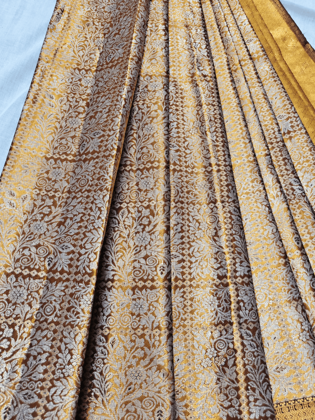 Silk Saree, Body