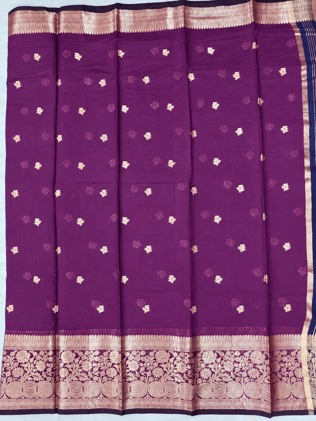 Banaras Cotton Saree, Body